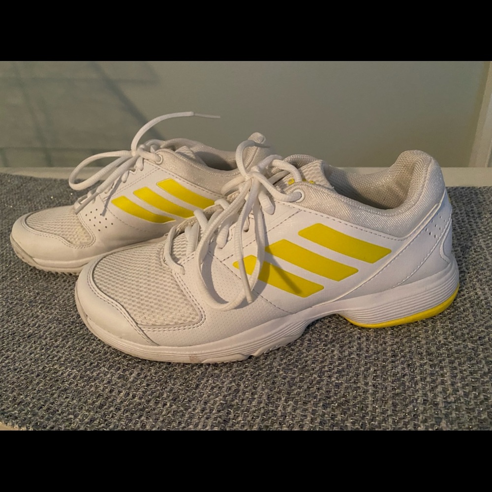 Women’s Adidas tennis shoe size 7.5 - Picture 4 of 11
